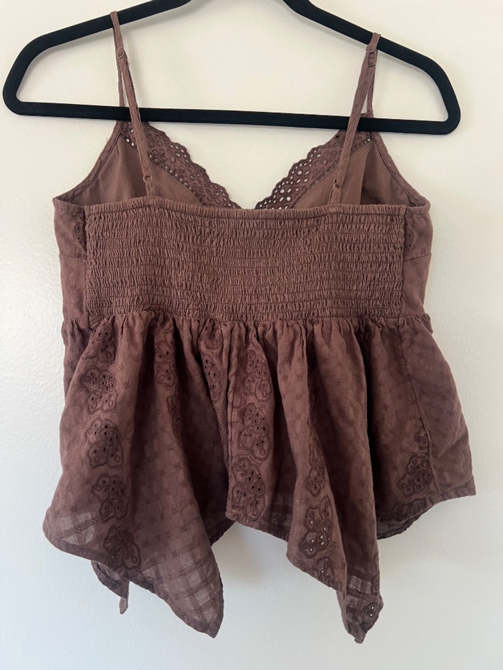American Eagle Eyelet Embroidered Babydoll Cami Top Brown Handkerchief Hem (S) - Picture 5 of 5